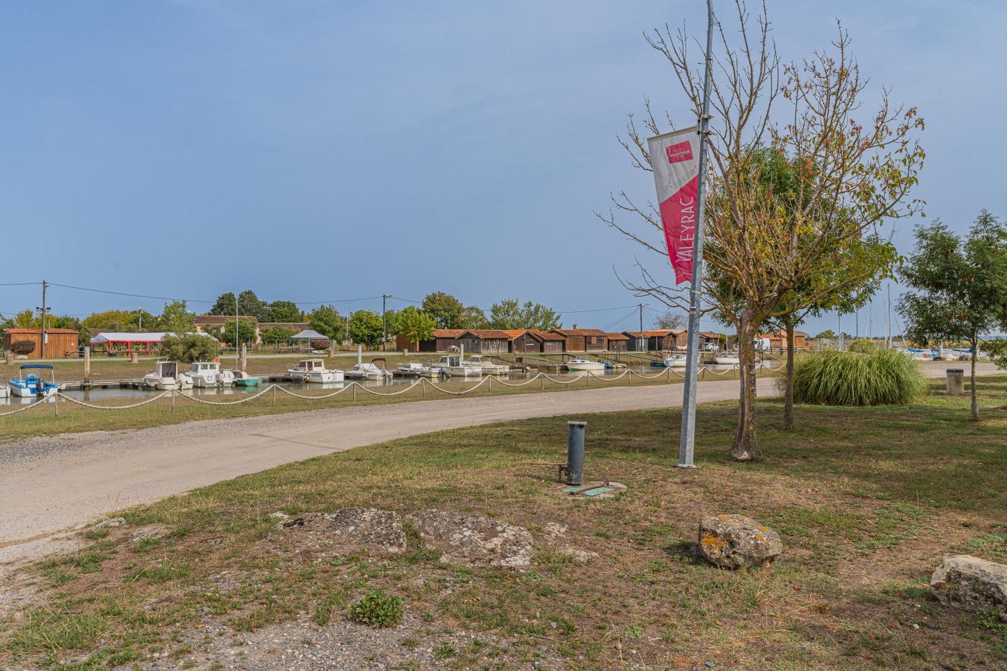 Le Pin Franc Villa Valeyrac Luaran gambar